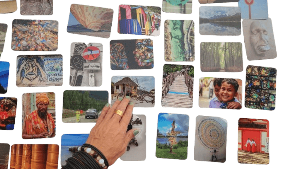 LIFE IS A JOURNEY ערכת קלפי מסע קלפי מסרים הכוונה התפתחות אישית סידור