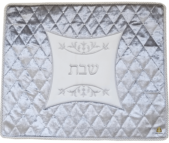 LL30332 כיסוי חלה לשבת דמוי עור וקטיפה כסף מעויין קטן