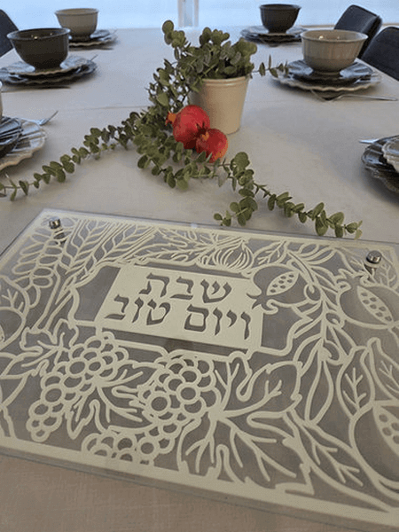  מתכת לחלה או פמוטים להדלקת נרות עם מגזרת מתכת וזכוכית מחוסמת שבעת המינים  DOSHT 4  5 