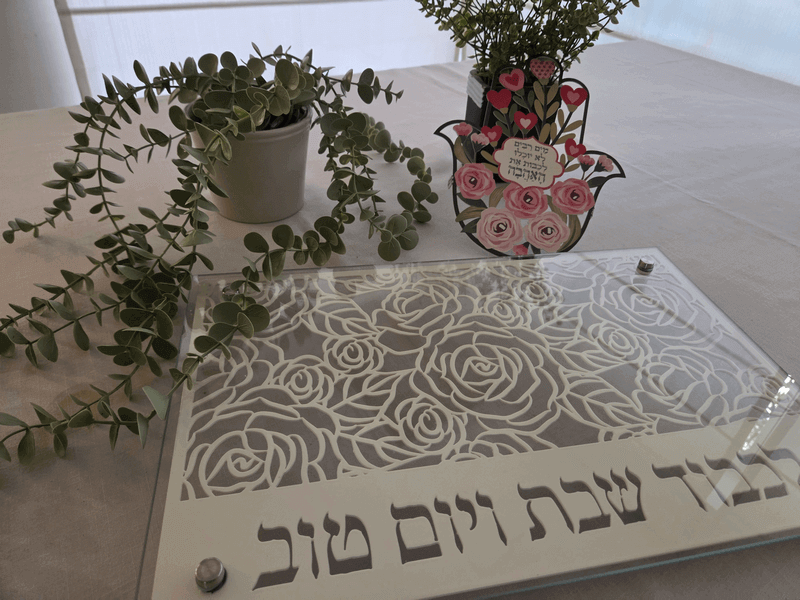  מתכת לחלה או פמוטים להדלקת נרות עם מגזרת מתכת וזכוכית מחוסמת שושנים  DOSHT 3 6 