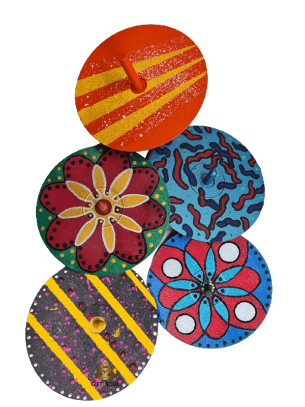 ממוחזר מעוצב לחנוכה מתנה חברתית