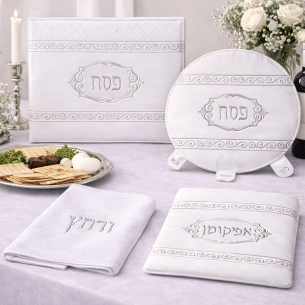  לפסח מהודר דמוי עור לבן אפור המכיל כיסוי פסח אפיקומן כרית ומגבת LL306168A
