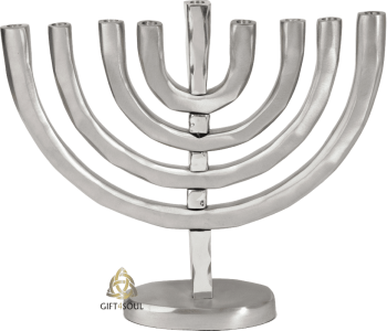 חנוכיה קלאסית 9 קנים אלומיניום צבוע טבעי