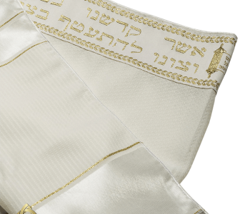 טלית צמר אקרילן דגם אור טליתניה אריגה מיוחדת יוצרת בד בוהק עם חספוס קל עדין למגע משלב עטרה יוקרתית פסי זהב