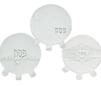 מפה כיסוי למצה עם כיתוב במרכז דגמים לבחירה