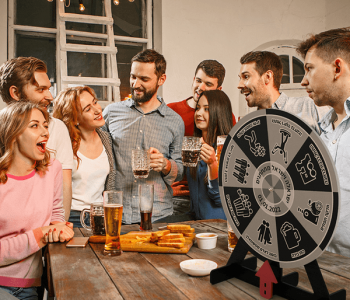 גלגל משימות על הבר בעיצוב אישי משחק לאירועים חתונה וימי הולדת