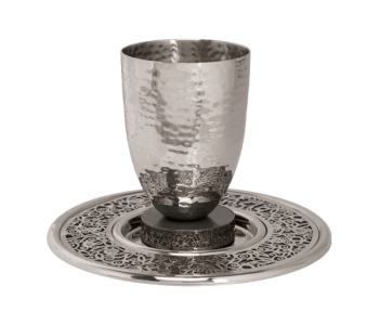 כוס קידוש פורצלן בשילוב מגזרת מתכת  אפור