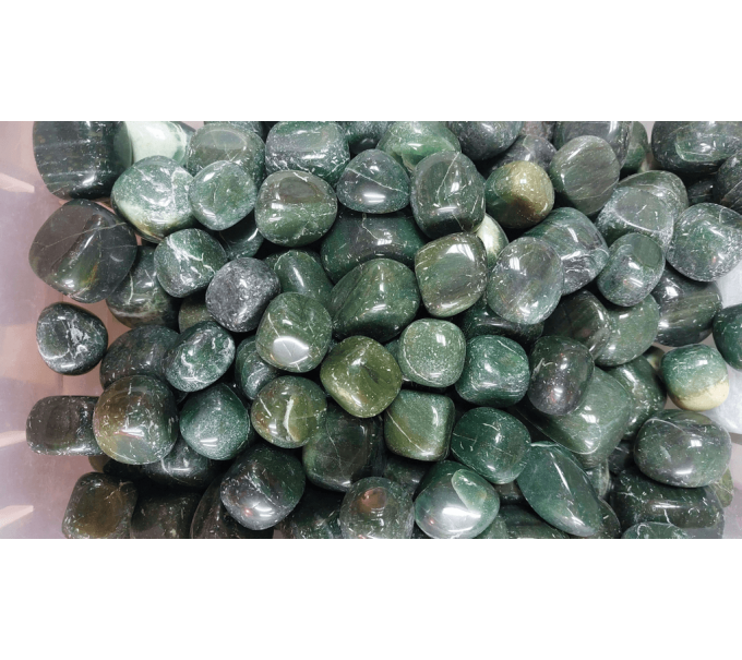 אבן קריסטל גיד נפרייט תומכת בהרמוניה בזוגיות ובמערכות יחסים