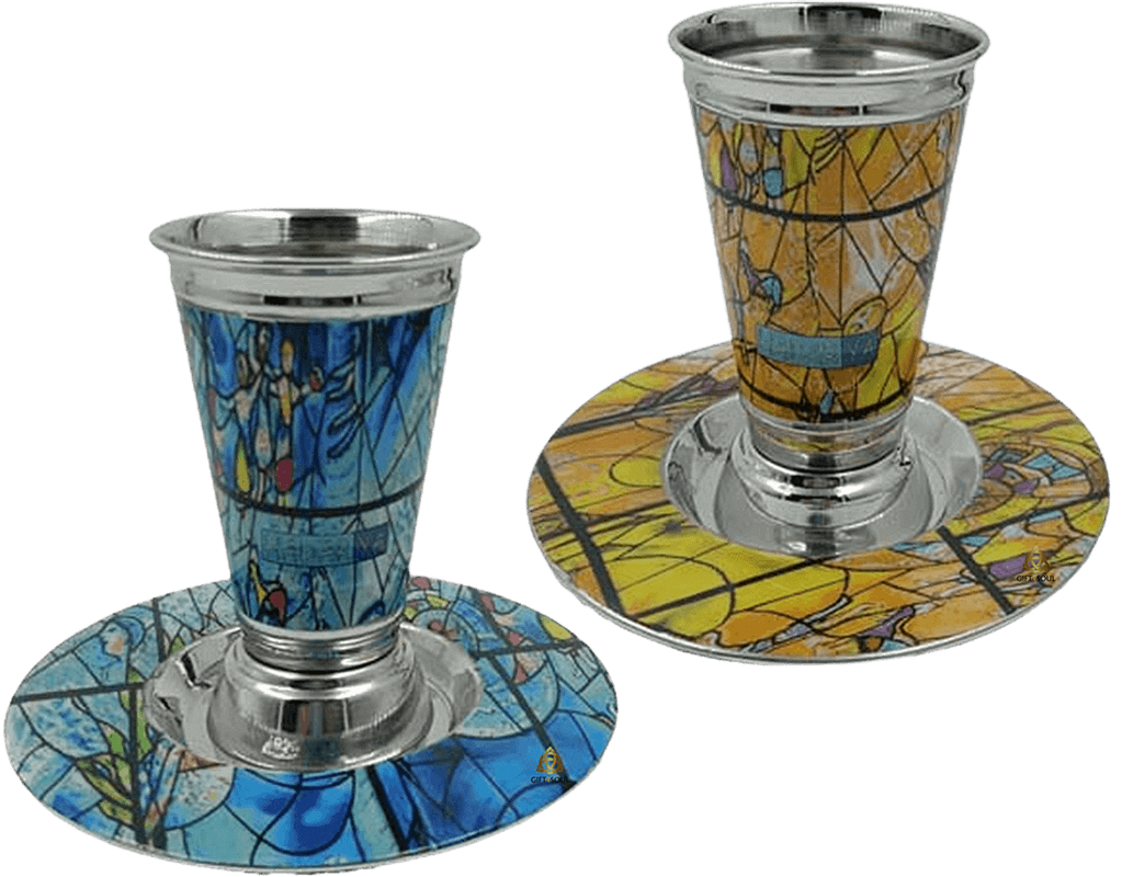 כוס לקידוש מעוצבת מתכת ציור מופשט צבעוני שני דגמים לבחירה 
