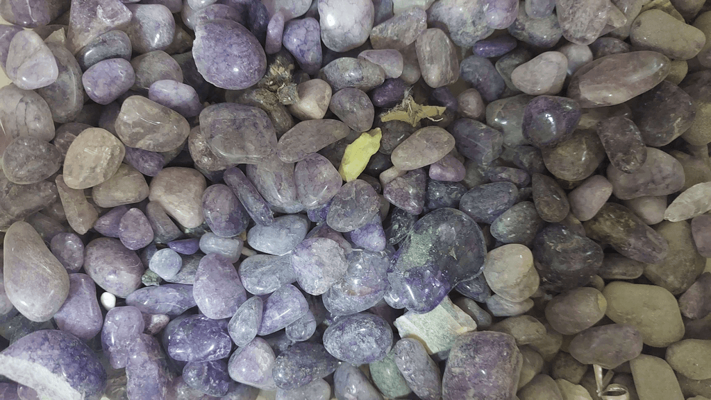 קוורץ סגול אבן קריסטל קוורץ סגול לאיזון ופתיחת העין ה3 לשינה וחלימה רגועה