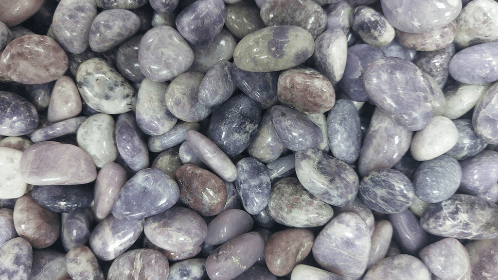 לפידולייט  אבן קריסטל לתקופות של שינויים מקלה על מחשבות טורדניות בעיות שינה