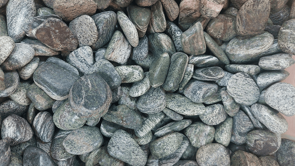 סרפנטיין אבן קריסטל סרפנטיין Serpentine להתחדשות ושינויים בחיים,לאיזון הצ'קרות,הגשמה עצמית והתערורות אנרגית הקונדליני