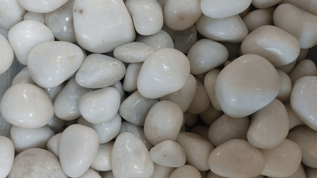 אוניקס לבן אבן קריסטל לקרקוע ולהתמדה ולשיחרור כאב בזמני אבלות וצער