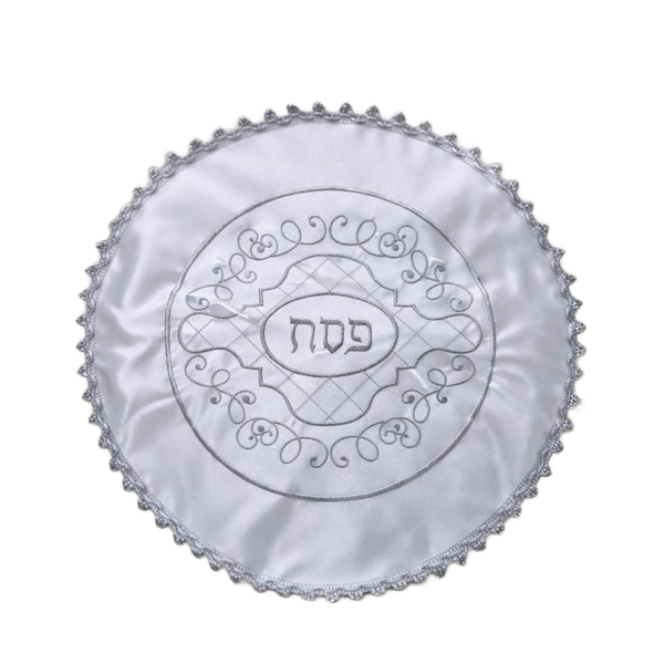 עיטור רקמה אפורה