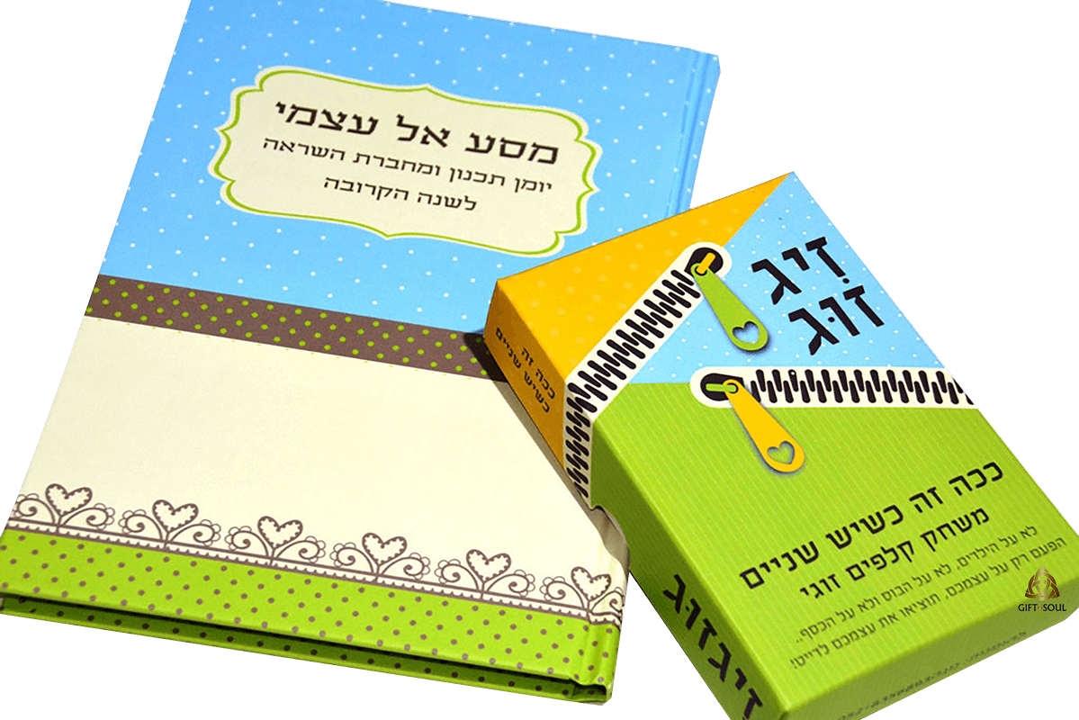סט קלפים ומחברת