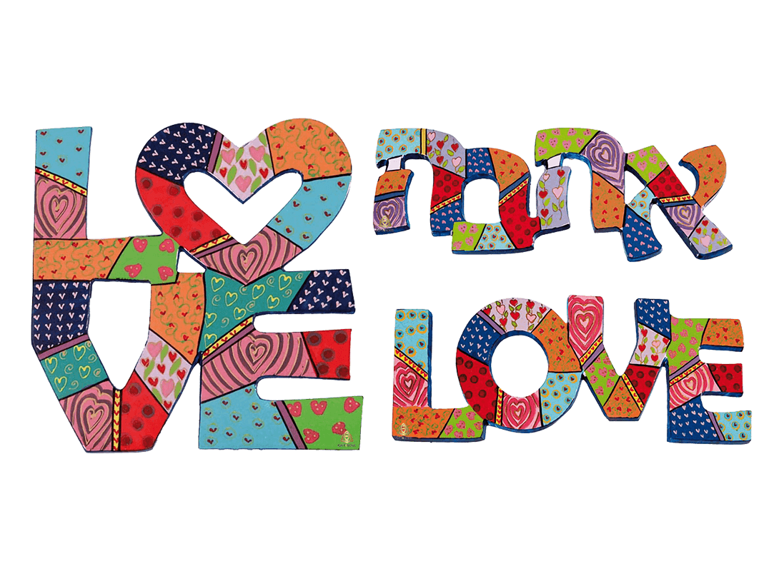 קישוט קיר לתליה עם המילה אהבה LOVE אנגלית עברית מתכת אותיות צבעוניות דגמים לבחירה 