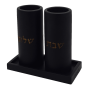 מגש שחור עם פמוטים גבוהים לדוגמא